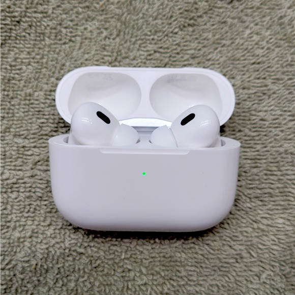 Apple Airpods Pro 2nd Generation With MagSafe Charging Case White